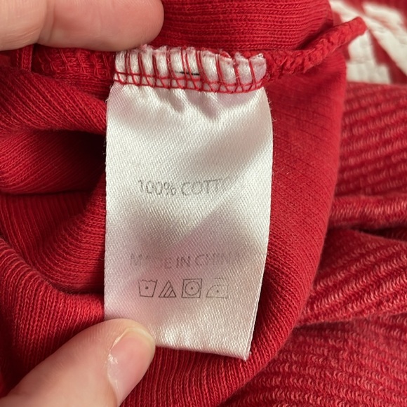 Wisconsin Red Ribbed Sweater - Picture 6 of 7